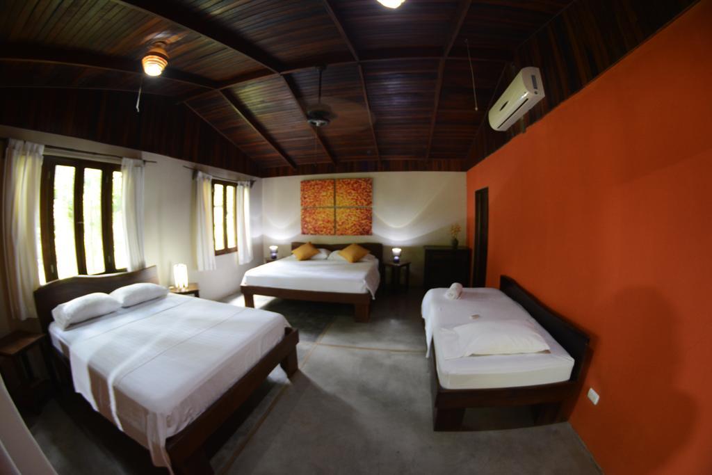 Indigo Yoga Surf Resort Malpais Room photo