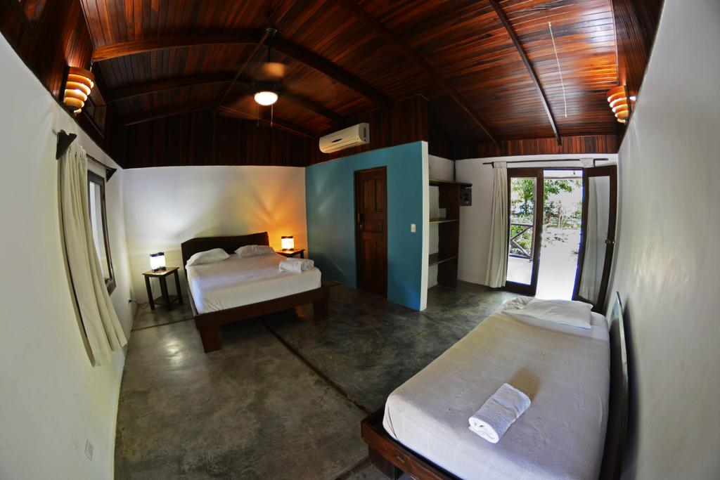 Indigo Yoga Surf Resort Malpais Room photo